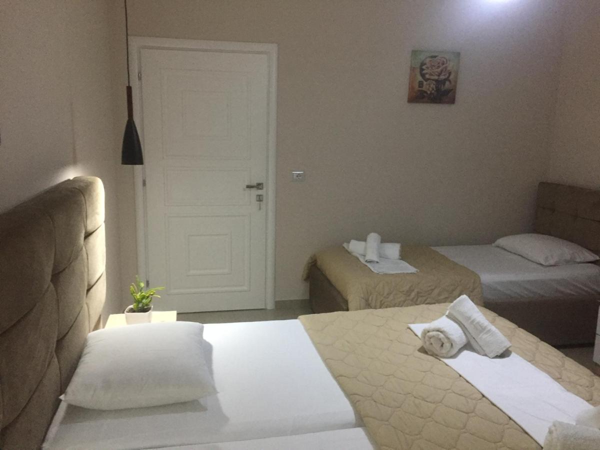 Guest'S Apartament Pogradec Exterior photo