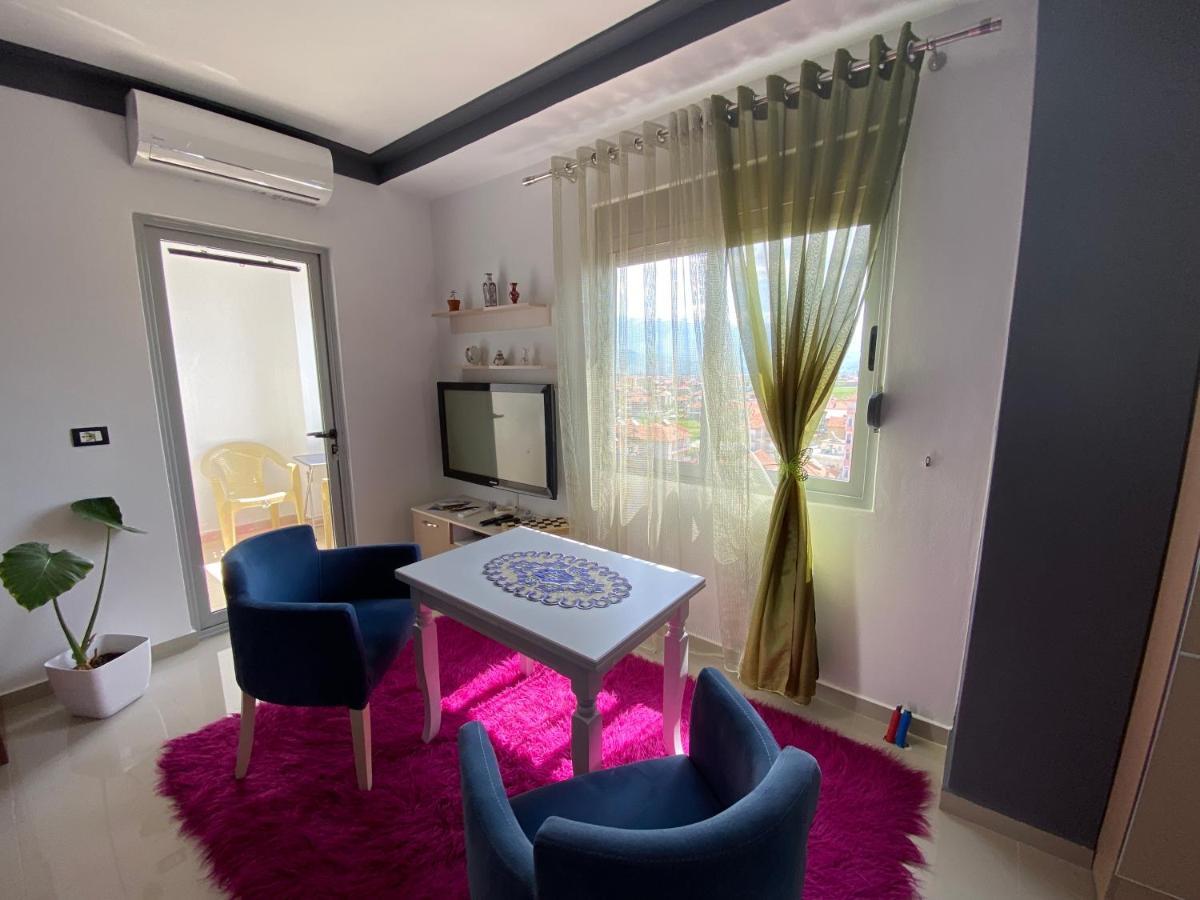 Guest'S Apartament Pogradec Exterior photo