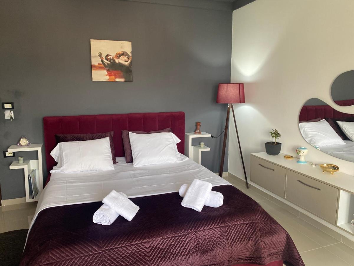 Guest'S Apartament Pogradec Exterior photo