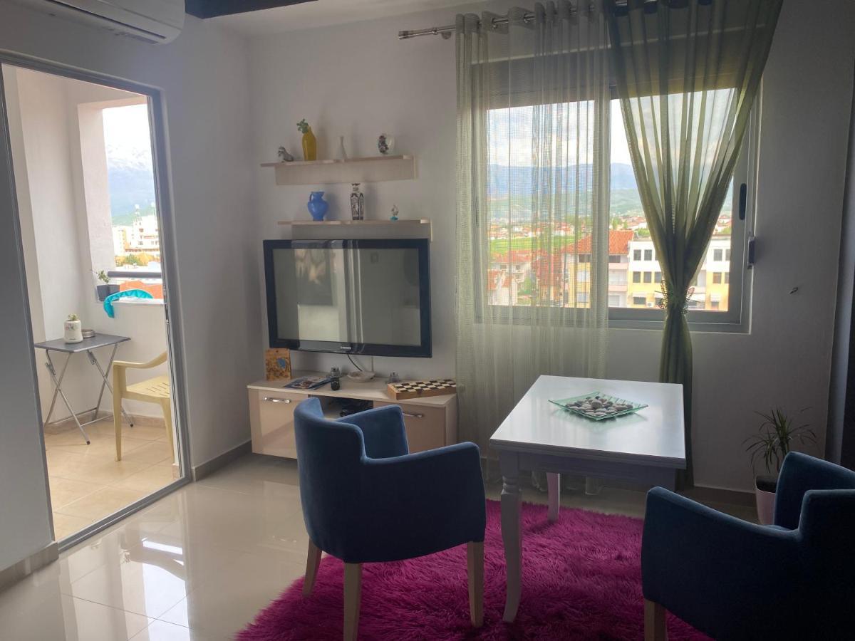 Guest'S Apartament Pogradec Exterior photo