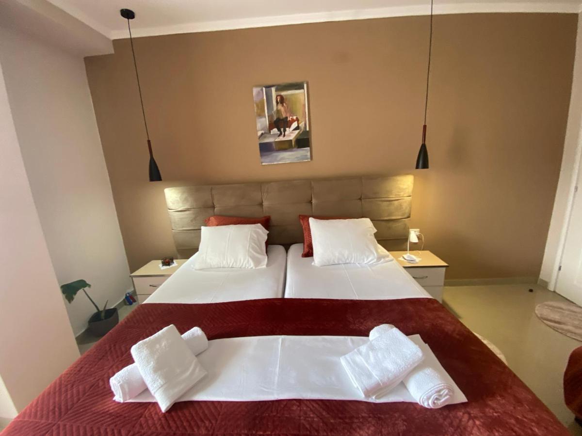 Guest'S Apartament Pogradec Exterior photo
