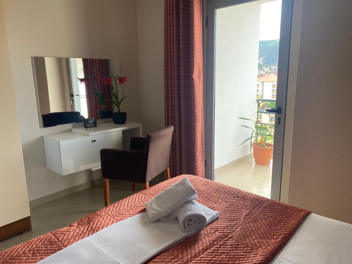 Guest'S Apartament Pogradec Exterior photo